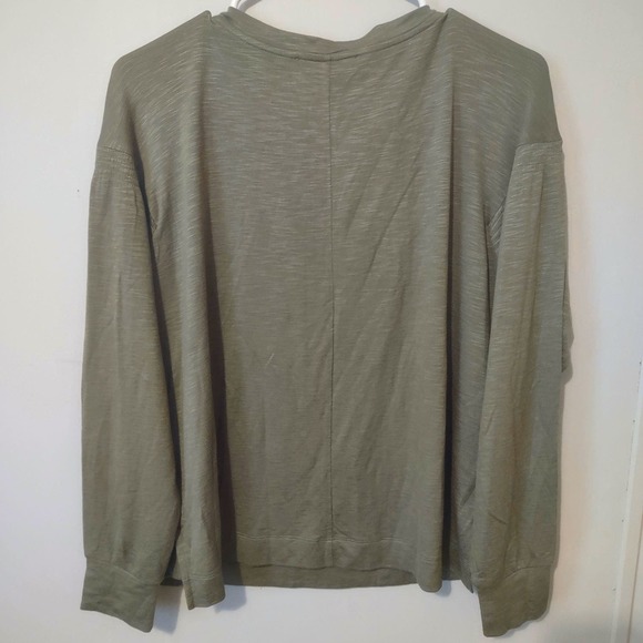 NWT Loft Olive Green Long Sleeve Very Soft Shirt Size Small - Picture 4 of 5